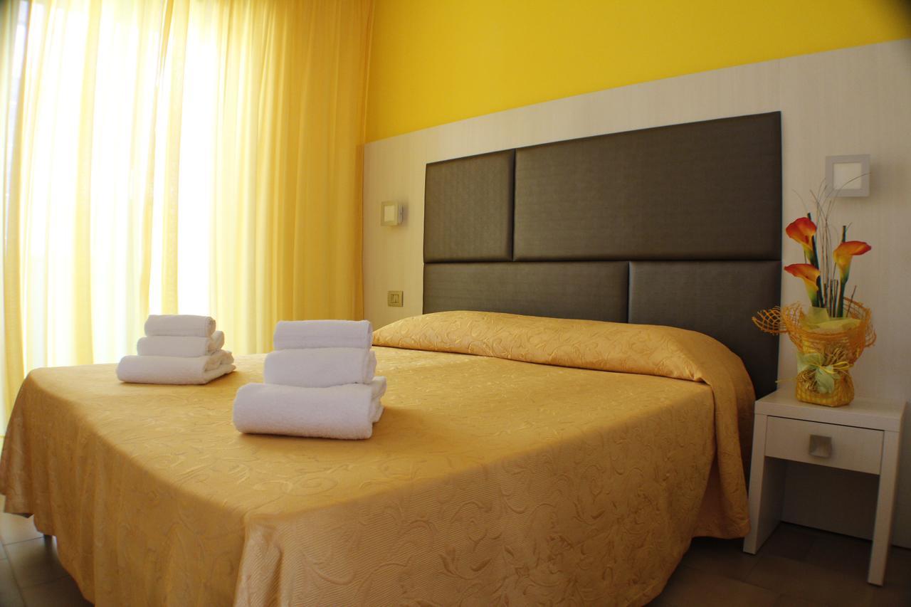 Hotel Adria Bellaria-Igea Marina Exterior foto