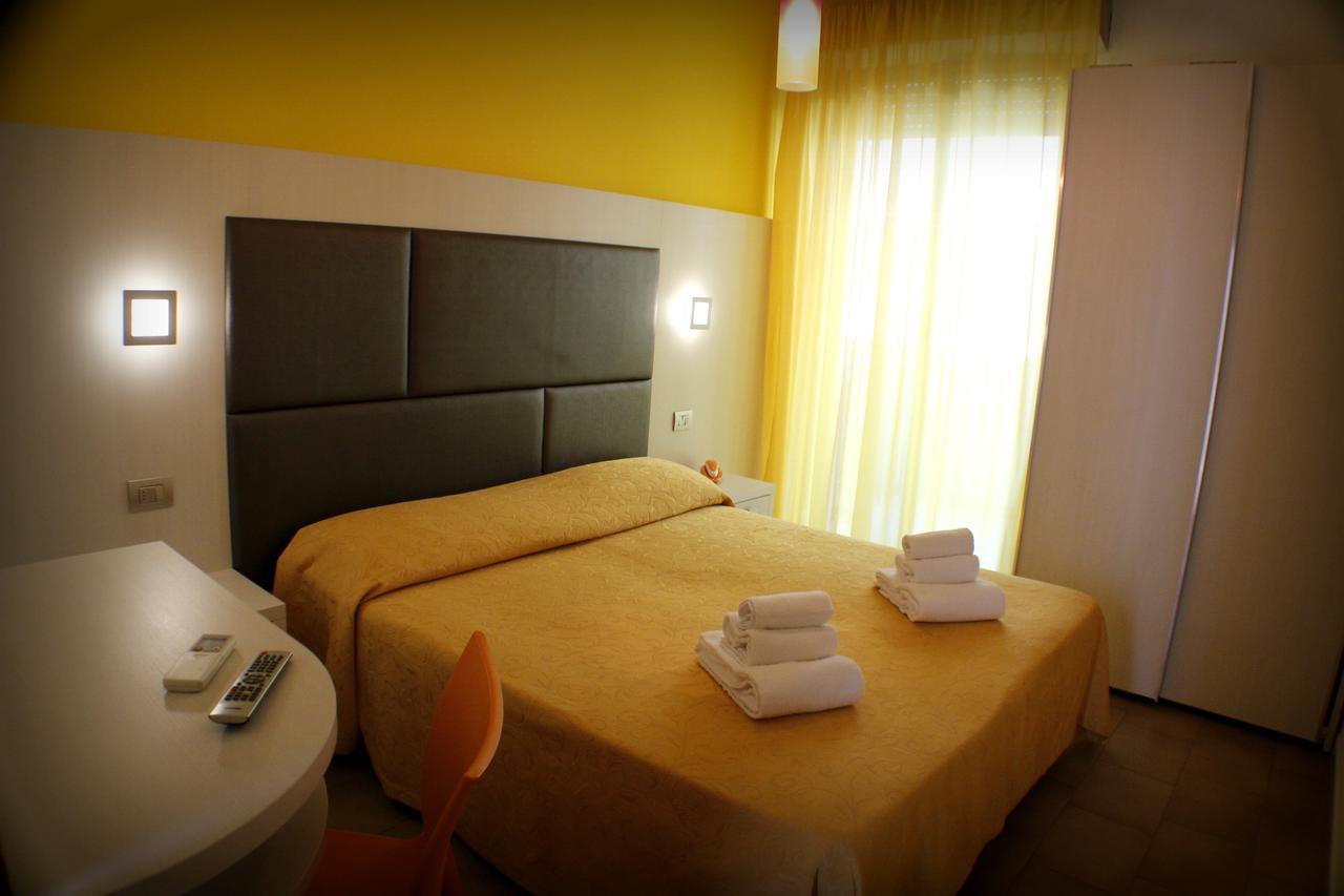 Hotel Adria Bellaria-Igea Marina Zimmer foto